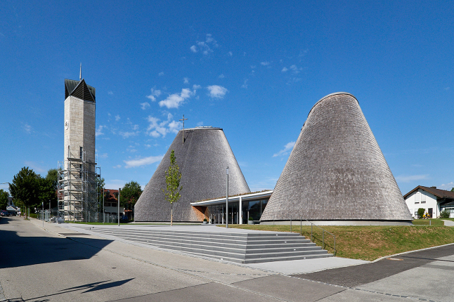 Neubau Pfarrkirche St. Josef - Ansicht von Südost (© Harald Röh)