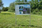 Schautafel zum Thema Bienen auf dem geländer der LfL in Freising.