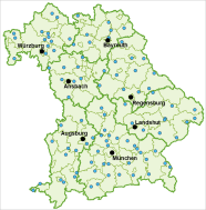 Karte von Bayern, auf der die Lagen der BioRegio-Betriebe markiert sind.