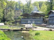 Gebäude und Teichanlage vom Institut für Fischerei in Starnberg