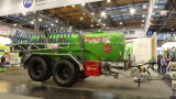 Polyester-Güllefass mit Ausbringungstechnik