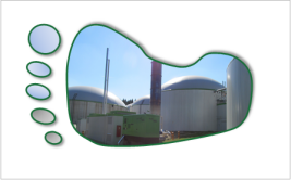 Ein stilisierter Fußabdruck mit Foto einer Biogasanlage in der Fußfläche