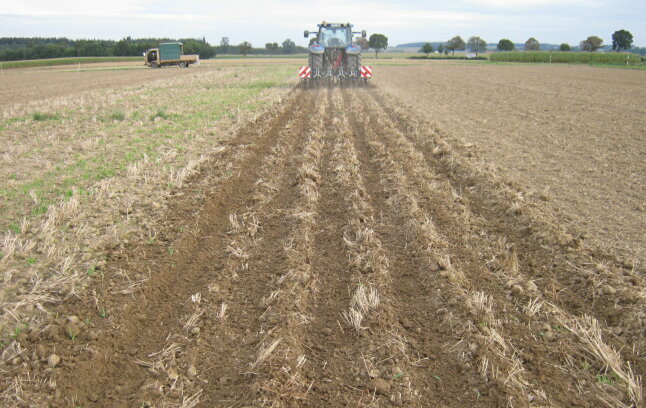 Bodenbearbeitungsversuch Puch