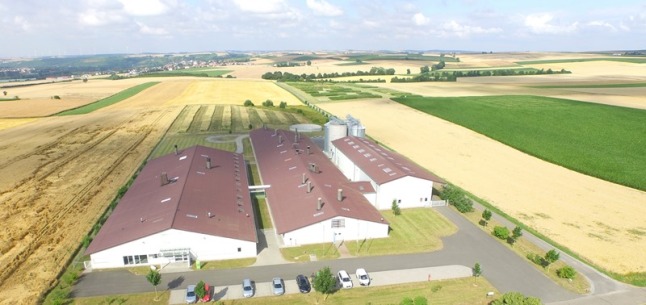 AVZ Luftaufnahme im Sommer