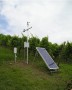 Wetterstation auf einem Feld